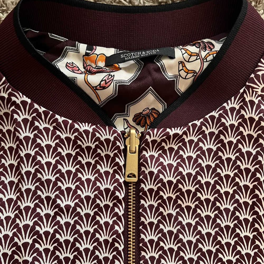 Scotch & Soda Dark Burgundy Floral Bomber Jacket reversible. - Picture 8 of 10